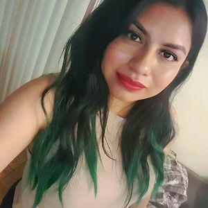 Meet your Posher, Liz